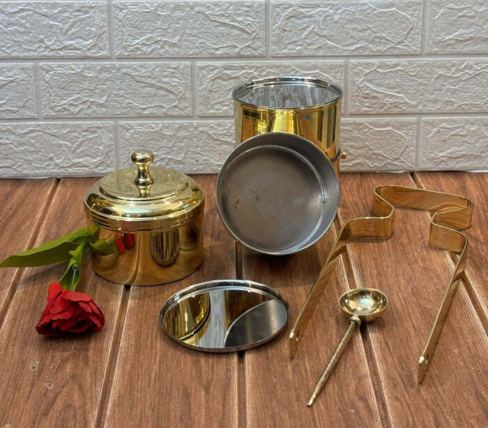 PURI - Pure Brass Tiffin/Lunch Box - 4 Compartment of 650 ML Each - Hand Crafted in India - Vintage Style